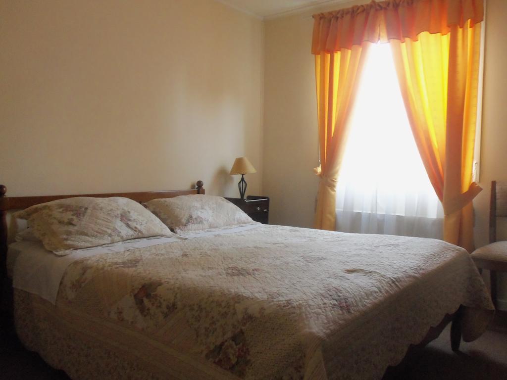 بونتا أريناس Hostal Joshiken المظهر الخارجي الصورة